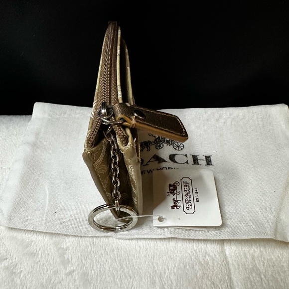 New Coach Authentic Logo Khaki Card/Coin MiniSkinny Carrier w/Attached Key Chain - Picture 3 of 8